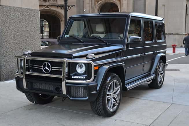 Инфинити QX70 луксозен джип под наем, наличен само при нас Mercedes G-Klasse под наем за абитуриентски бал